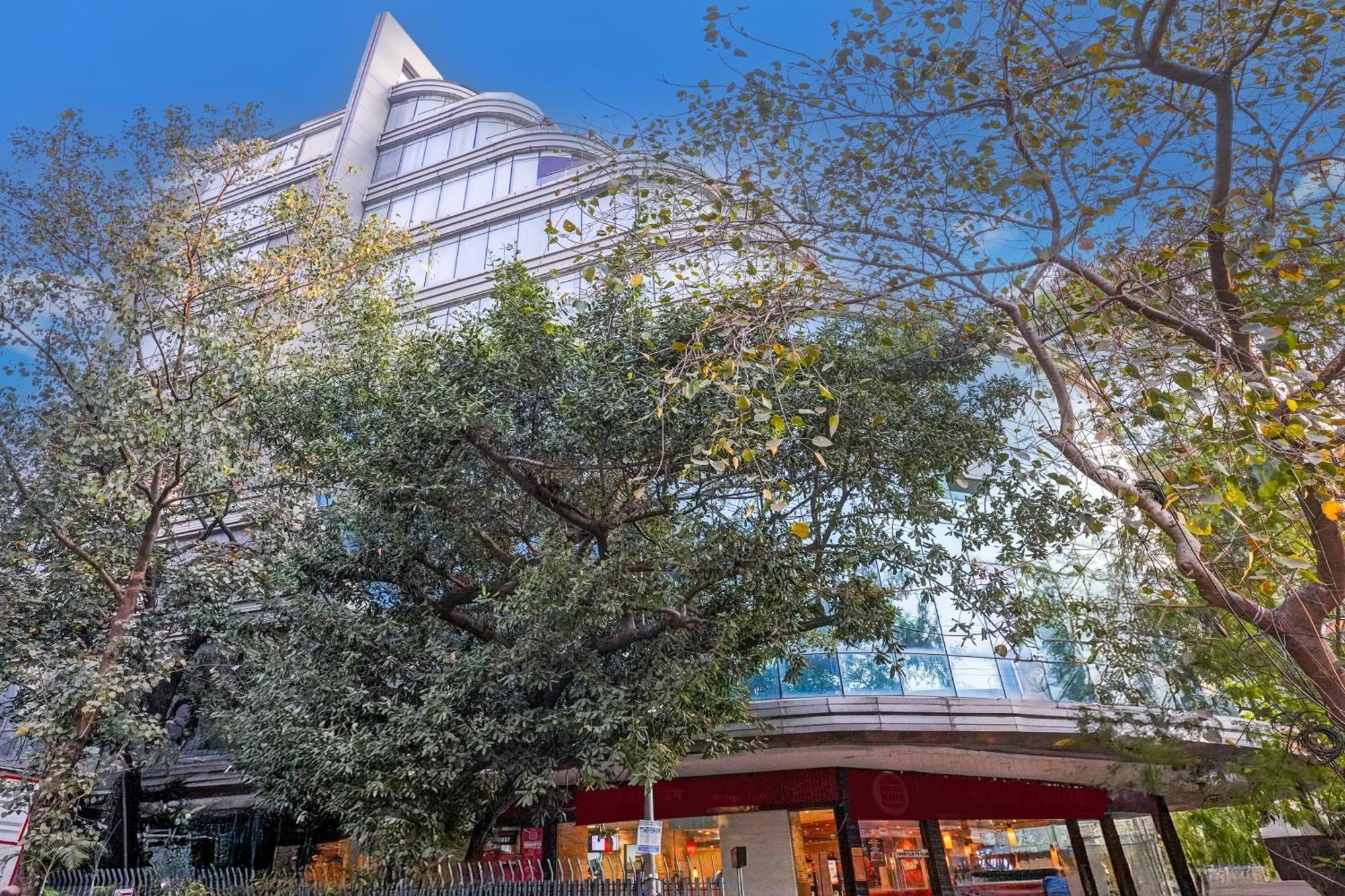 Super Townhouse Oak Times Square Le Western Мумбаи Экстерьер фото