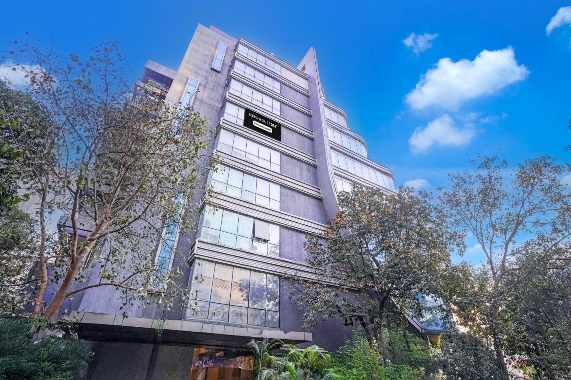Super Townhouse Oak Times Square Le Western Мумбаи Экстерьер фото